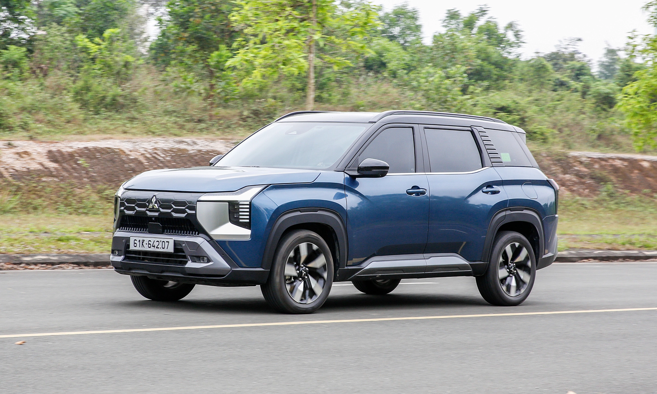 Mitsubishi Destinator Sales Surpass Mazda CX-5 for the First Time