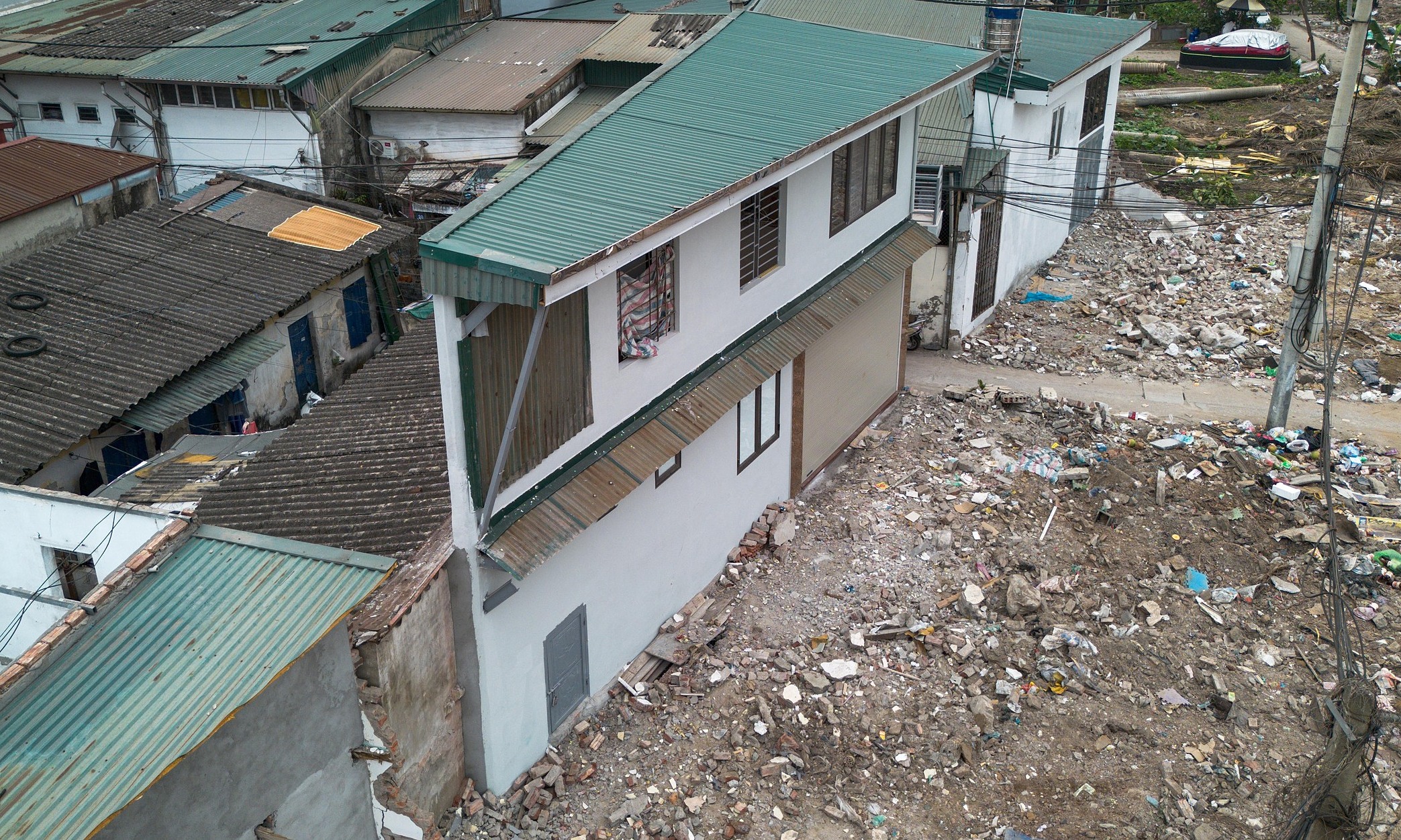 Super thin houses emerge after road expansion projects in Hanoi