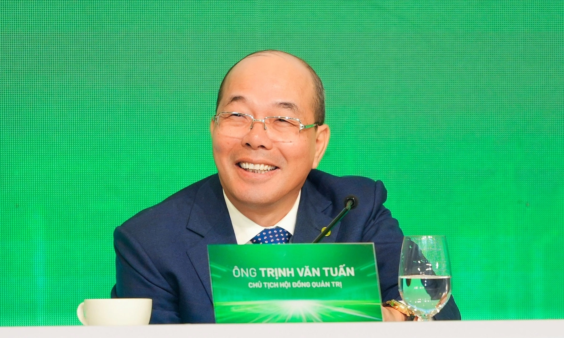 OCB chairman Trinh Van Tuan addresses 'very low' stock price