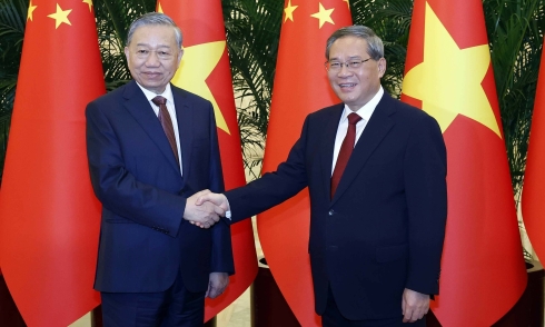 Vietnam and China to establish new heights for economic and trade cooperation