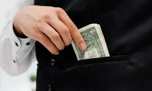 Should you tip flight attendants?