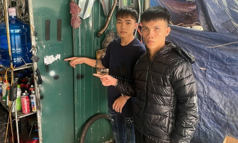 Two young men defrauded 86 shoppers using overlaid QR codes