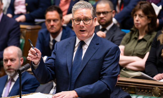 Prime Minister Starmer declares "no concessions" to Trump's pressure