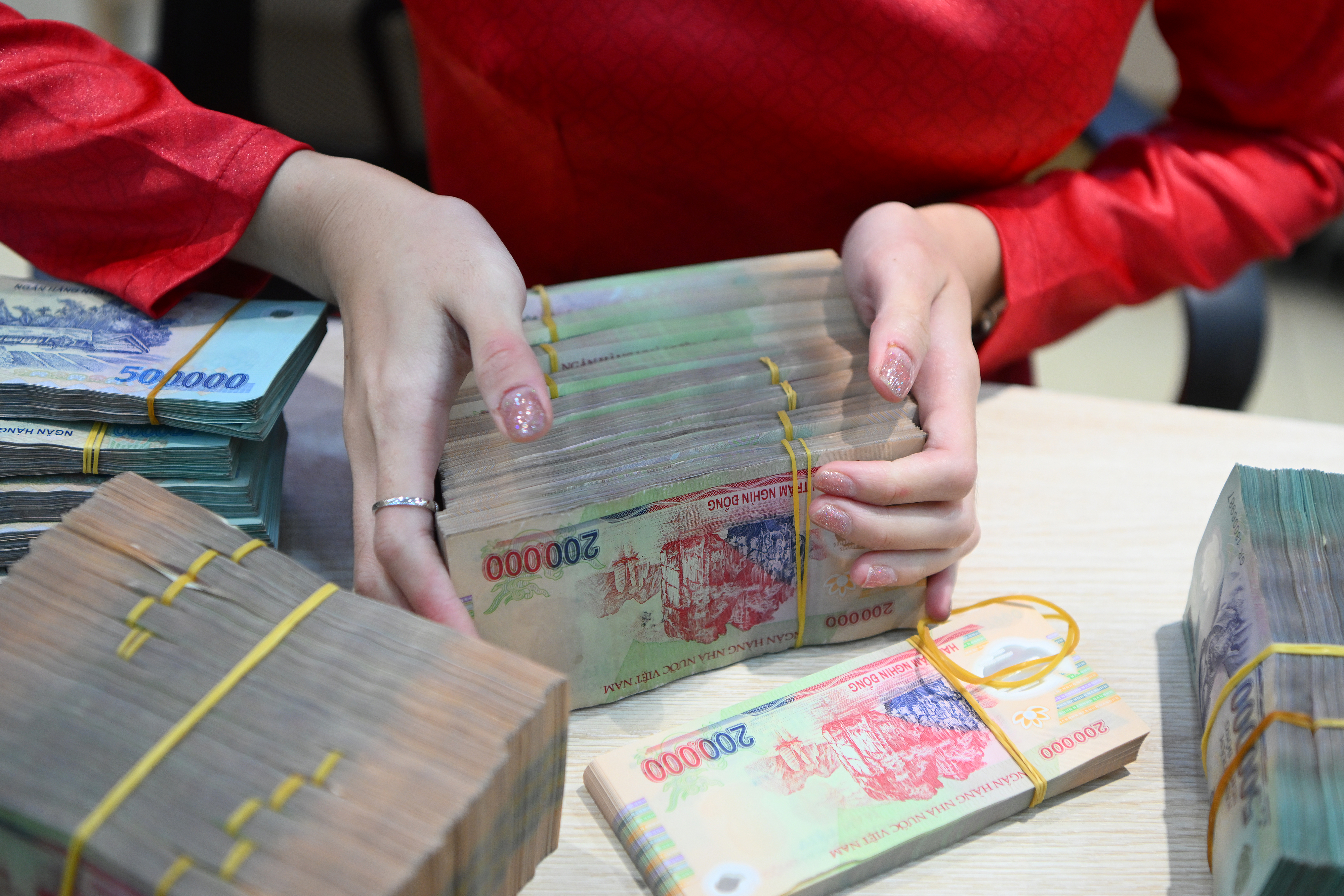 Tax-exempt revenue threshold for business households to be amended