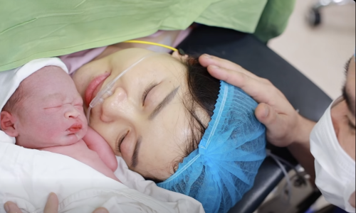 Twins born 12 weeks apart