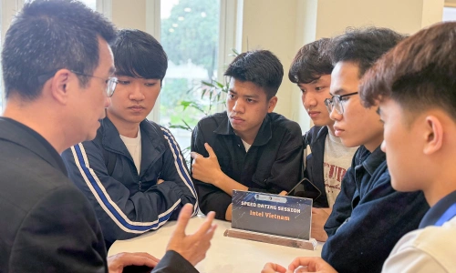 University of Technology rector: the semiconductor industry is not for 'amateurs'