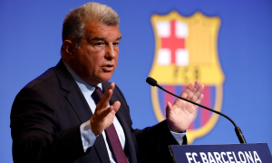 Barca president criticizes referees, threatens to sue UEFA