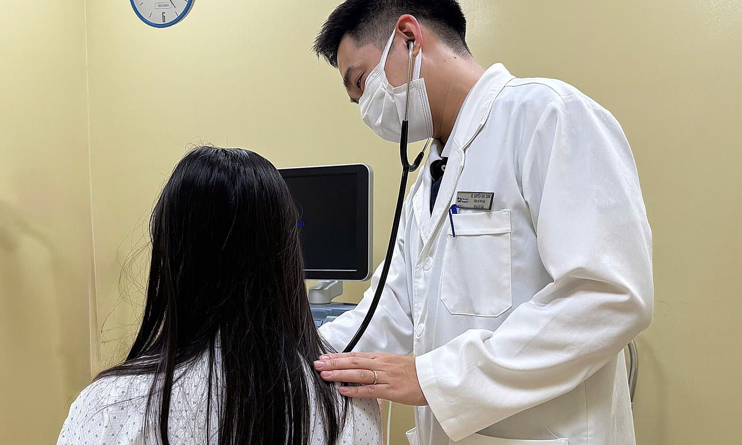 Pregnant woman suffers from pleural effusion