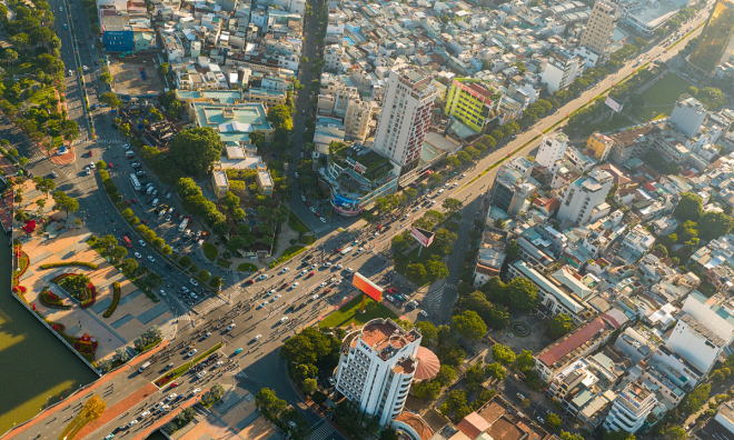 Da Nang repairs airport gateway road with private funding
