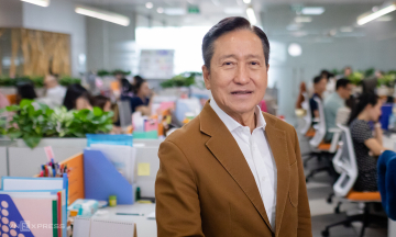 Co Gia Tho seeks seat on Phuong Nam Bookstore's board of directors