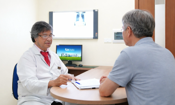 Hemorrhoid complications: self-treatment leads to severe anal stricture