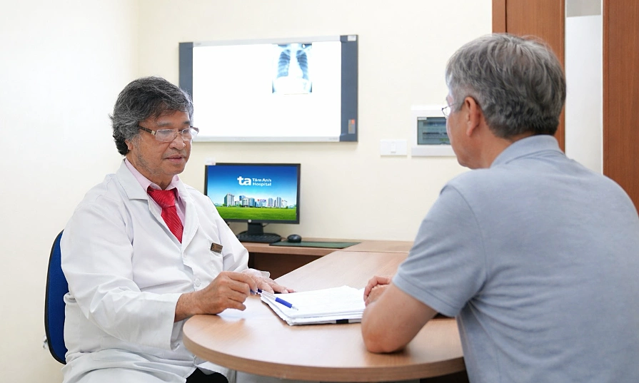 Hemorrhoid complications: self-treatment leads to severe anal stricture