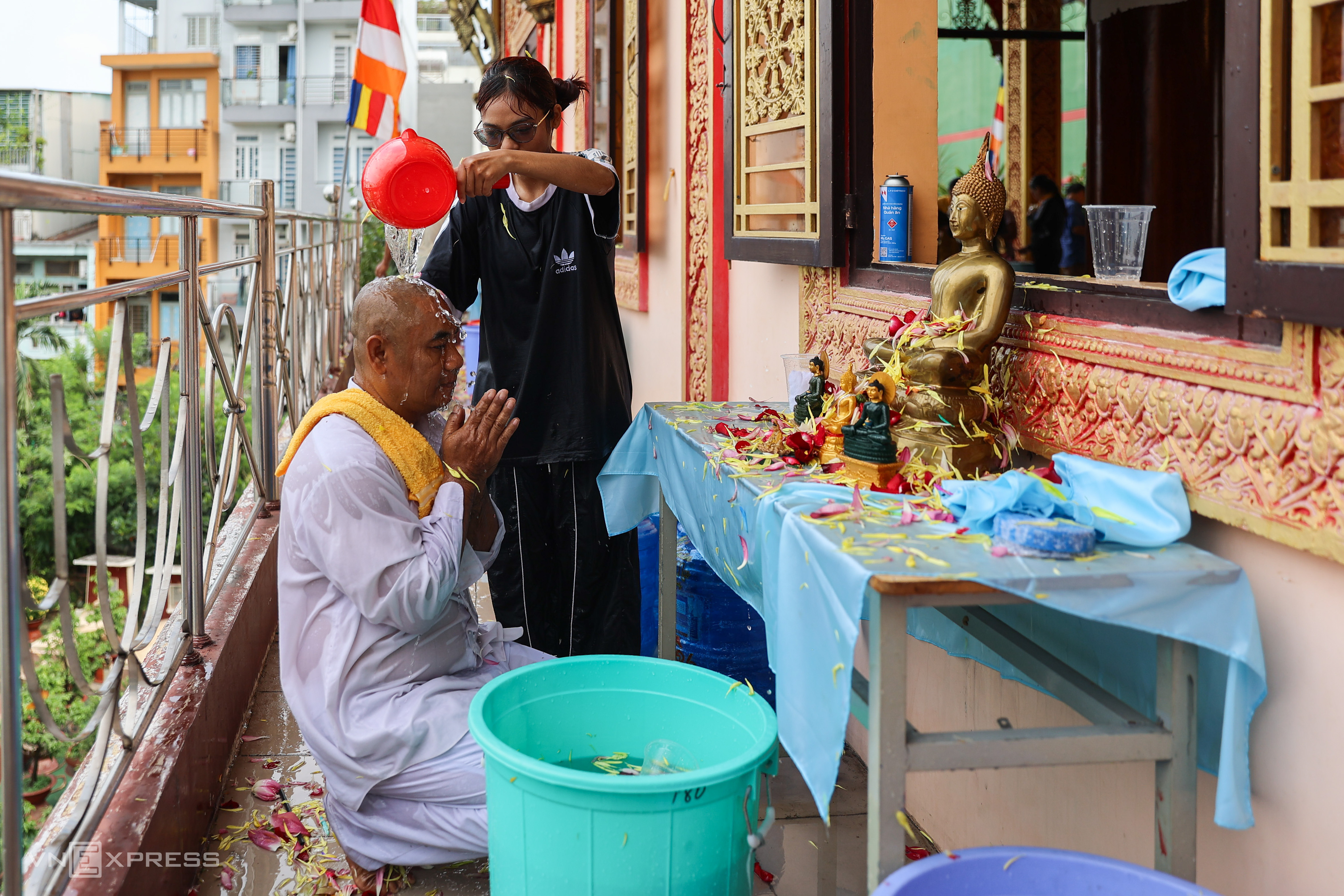 Khmer new year bathing ritual for parents