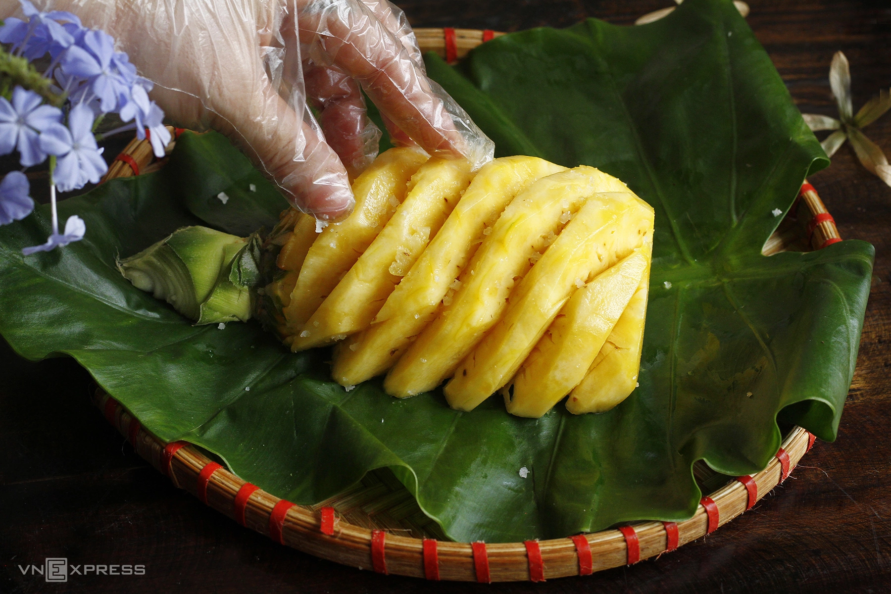 Five fruits with a glycemic index above 55