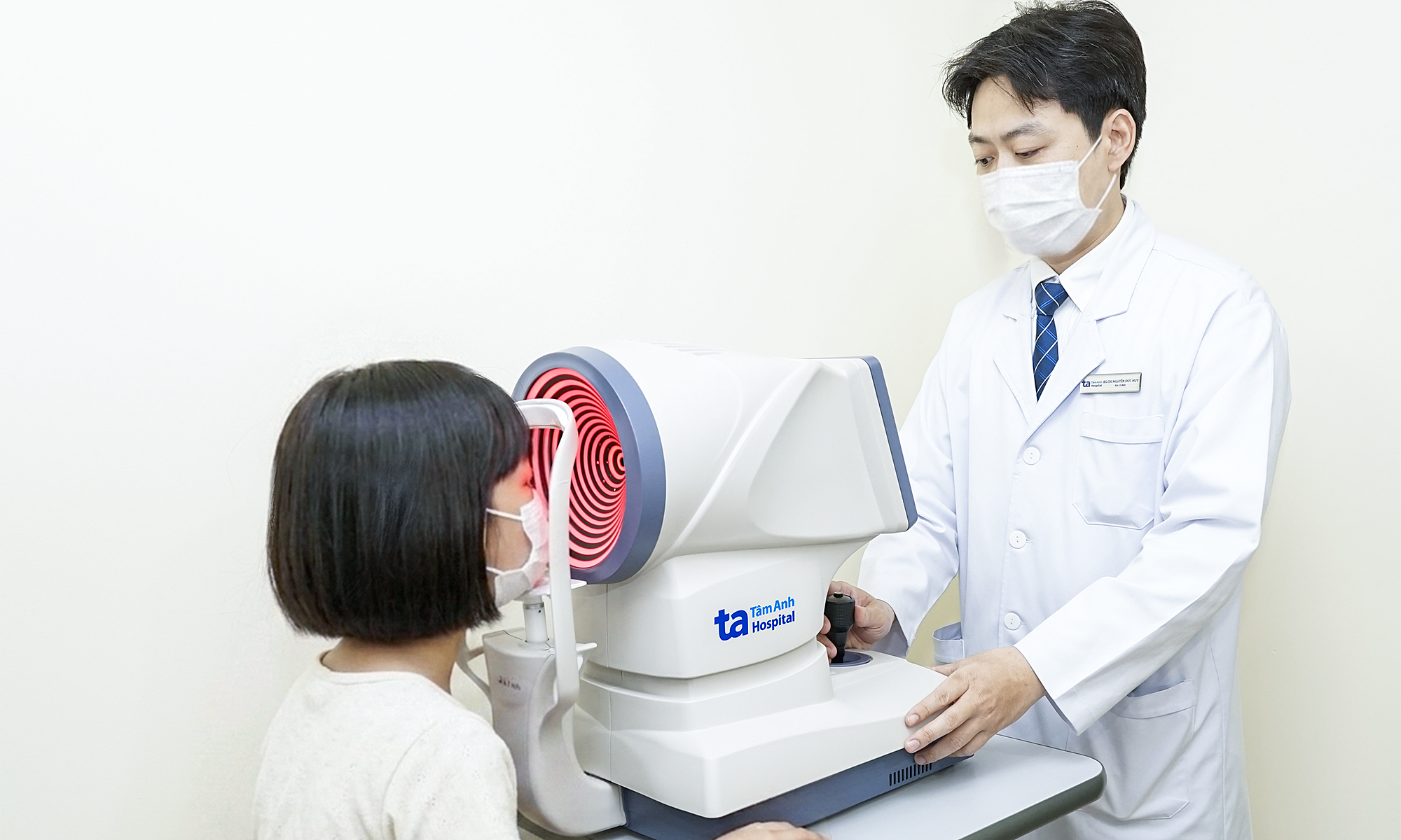 Girl suffers eye strain from glasses double her prescription