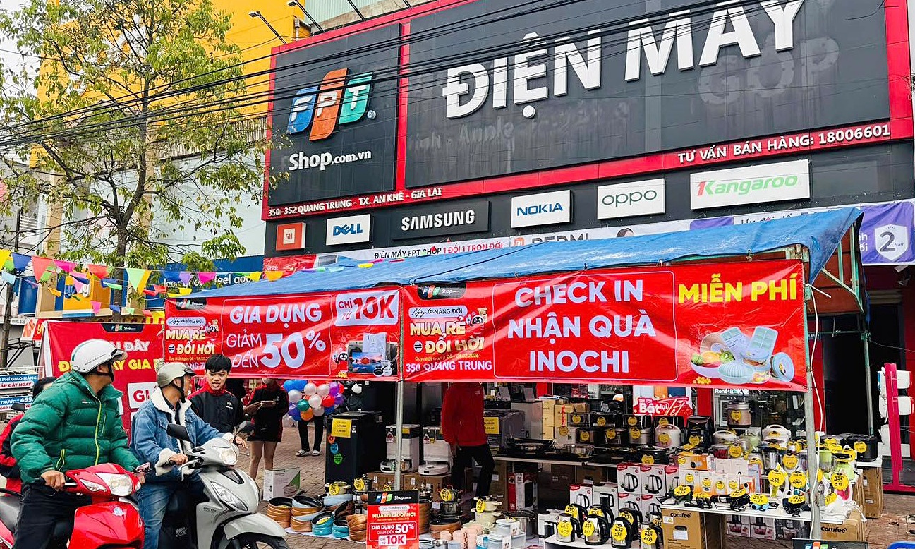 FPT Shop boss talks about the race with 'giant' Dien May Xanh