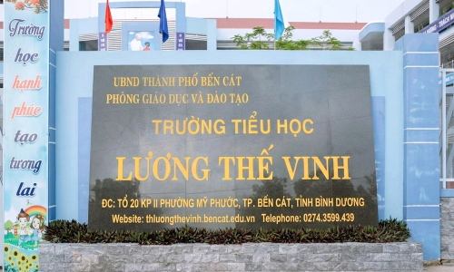 Teacher brings syringe to class to 'threaten' students