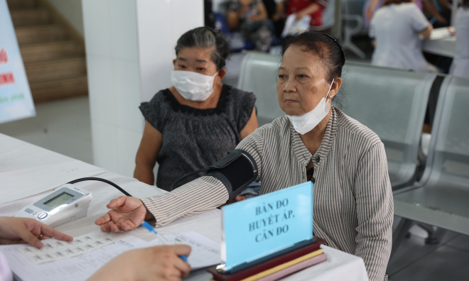 Chronic disease treatment costs burden health insurance fund