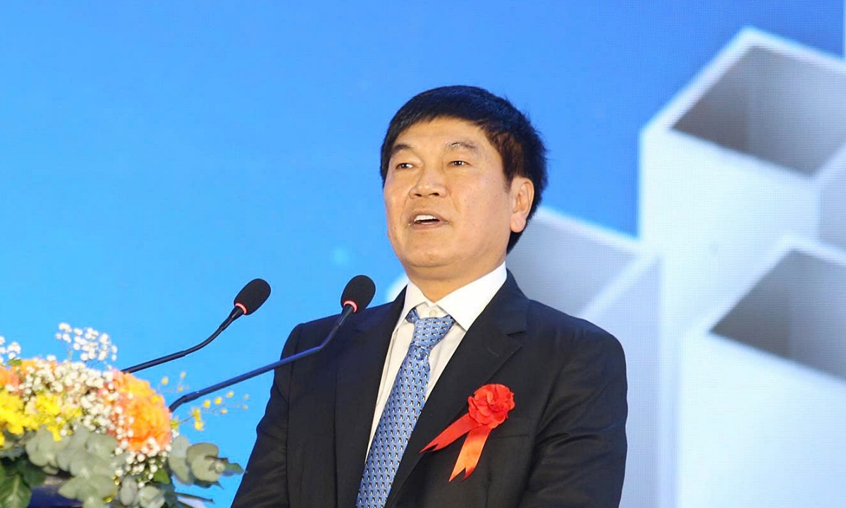 Billionaire Tran Dinh Long's Hoa Phat Group builds new 2,000 billion VND steel factory