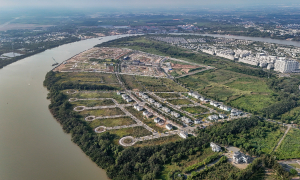 Real estate deposits not required to be notarized