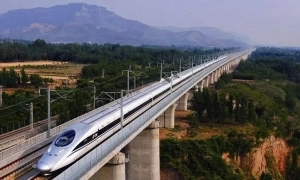 Western tourist compares three seat classes on Chinese high-speed train