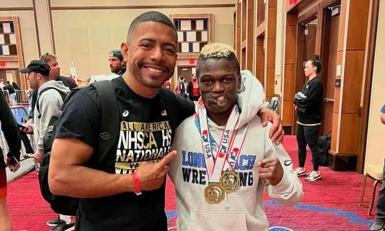 Chimpanzee attack victim becomes wrestling champion