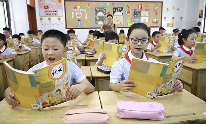 Chinese schools delay class start times to allow students more sleep