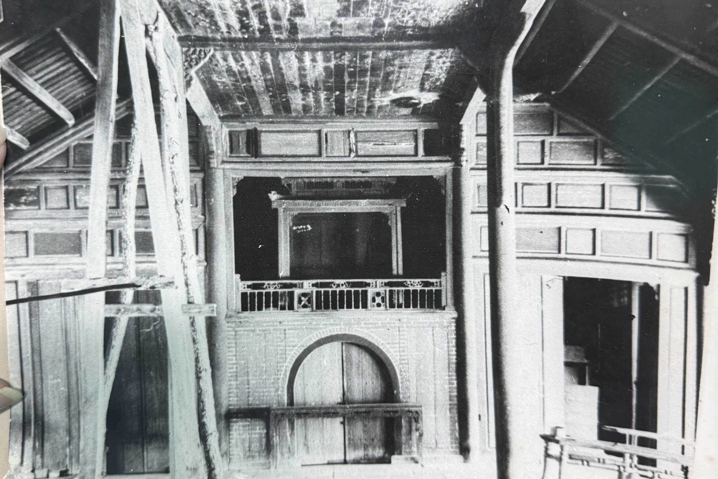 The unique theater's revival within King Tu Duc's tomb