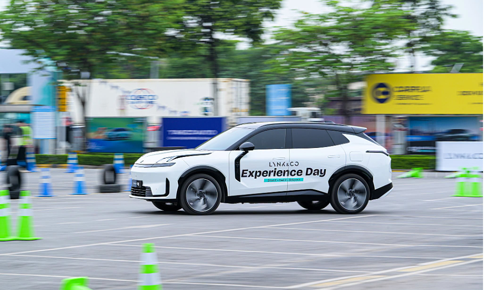 Lynk & Co's EM-P super hybrid technology attracts experience seekers