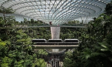 World's best airport welcomes record passengers amid Middle East conflict