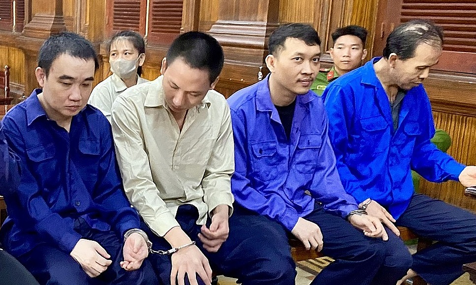 Drug traffickers pose as tourists, smuggle over 140 kg of narcotics into TP HCM