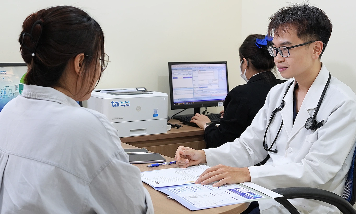 Can dietary changes reduce elevated liver enzymes?