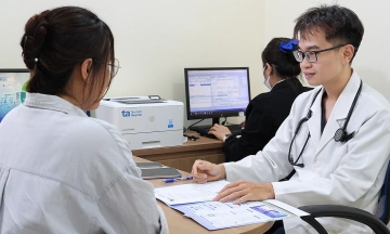 Can dietary changes reduce elevated liver enzymes?