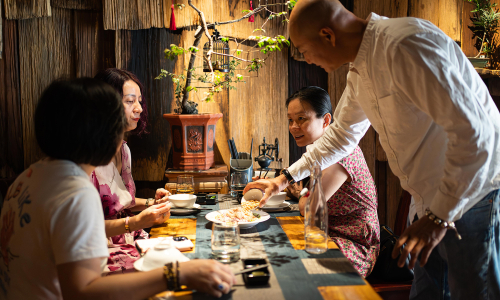 Diners 'eat by faith' at a restaurant with no menu