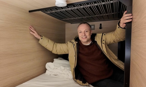 Capsule hotels: 'cozy' or 'claustrophobic'?