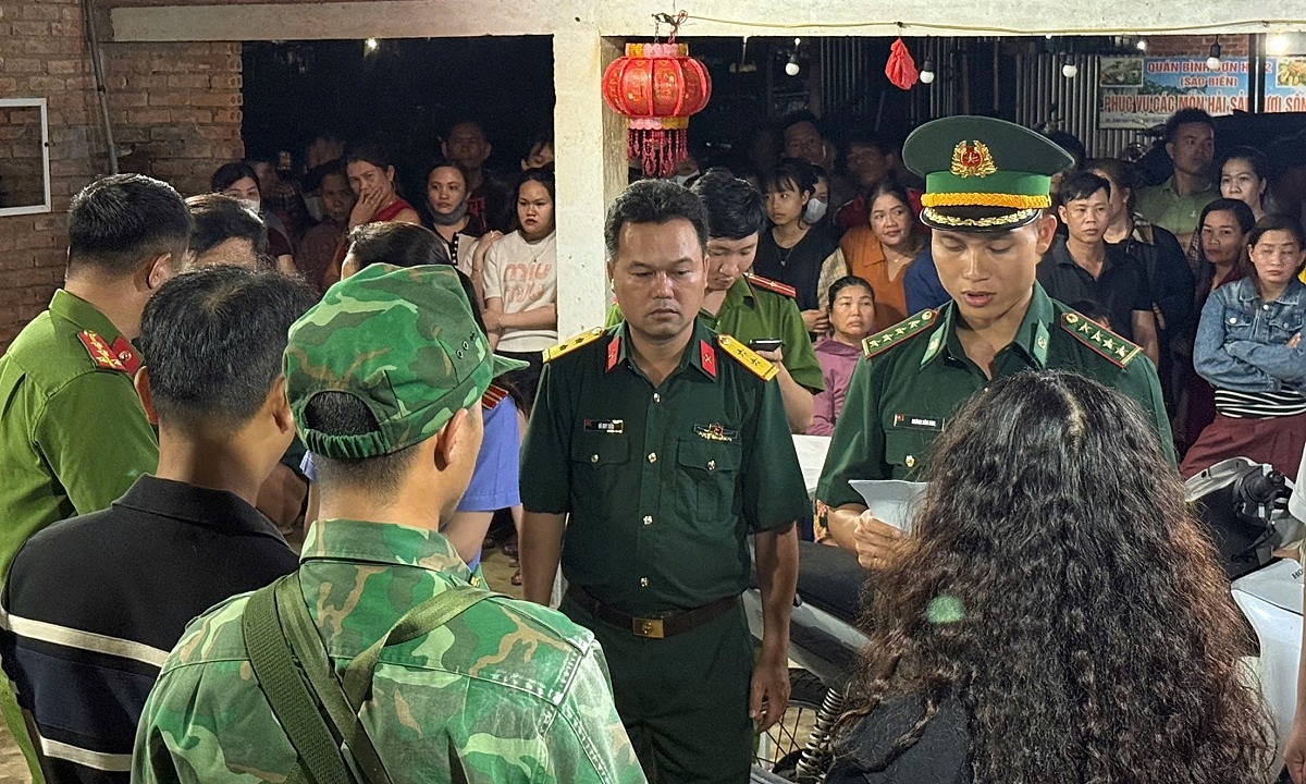 Beachfront restaurant found with 377 kg of suspected explosives