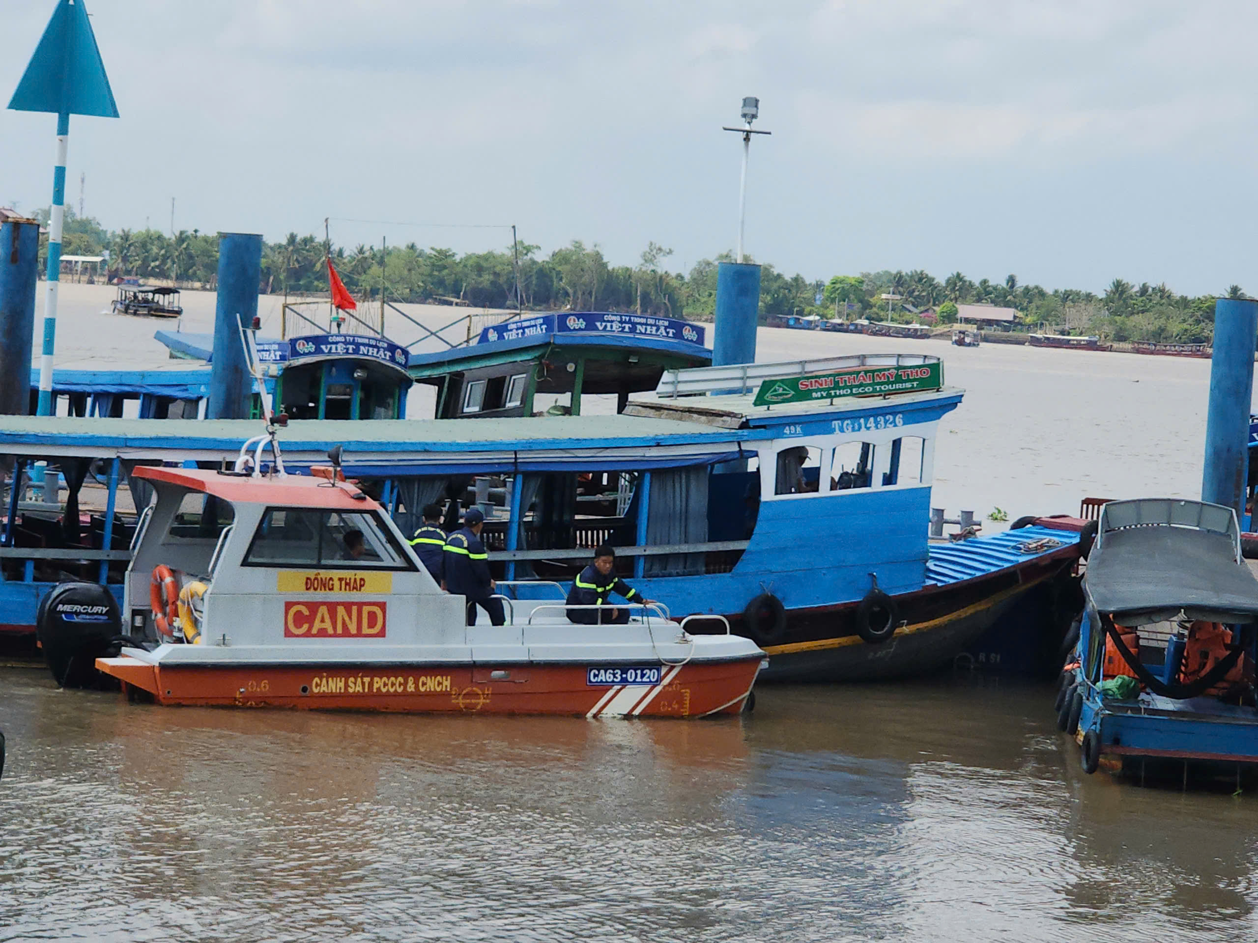 Bodies of two tourists who fell from cruise boat into Tien River found