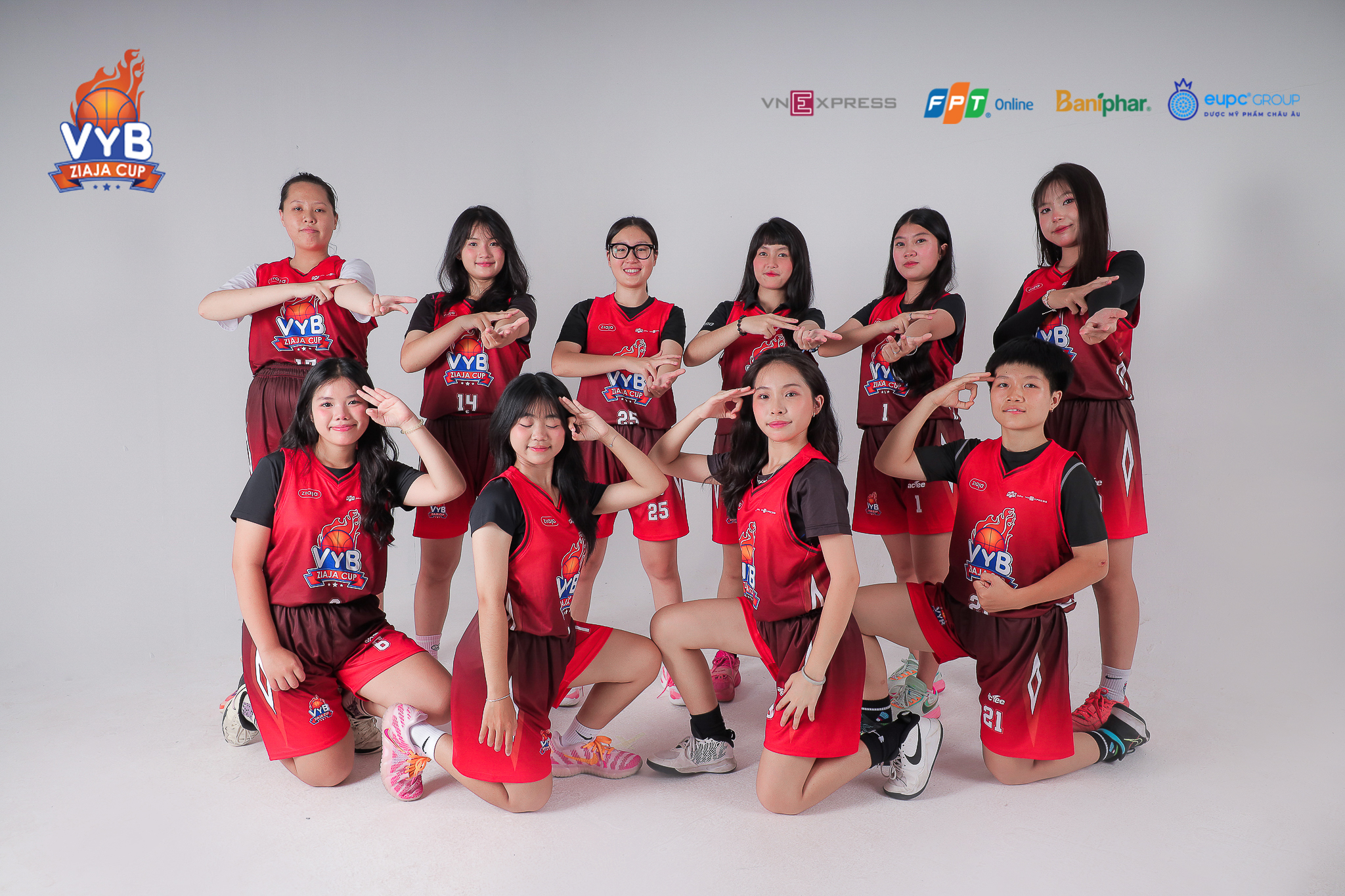 Nguyen Khuyen high school girls show confidence at media day