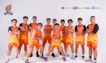 Strong appearance of male students from Pham Phu Thu High School at Media Day