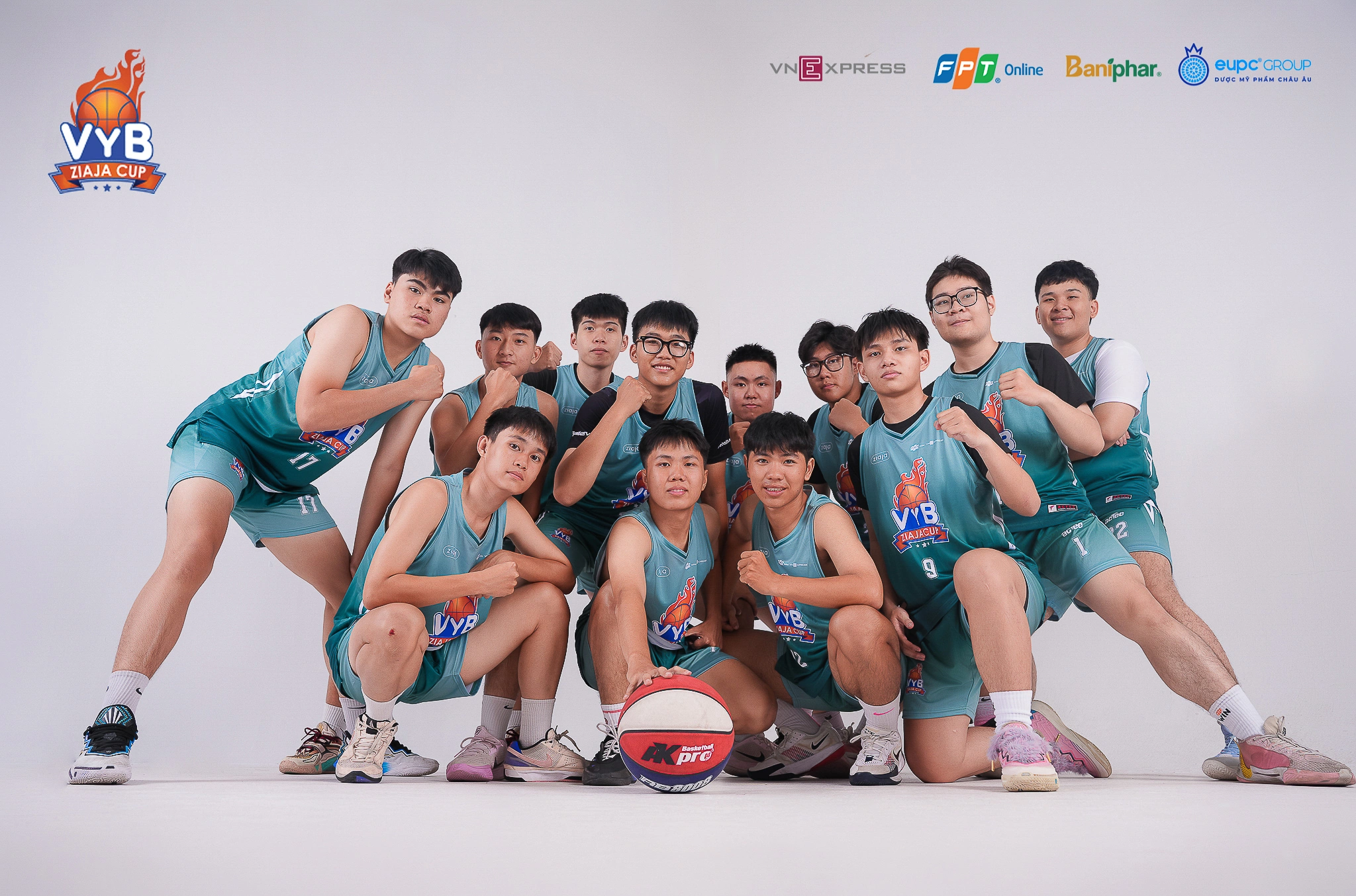 Nam Ky Khoi Nghia high school boys' team has a vibrant media day