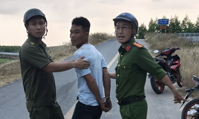 Killed wife, then fled with child