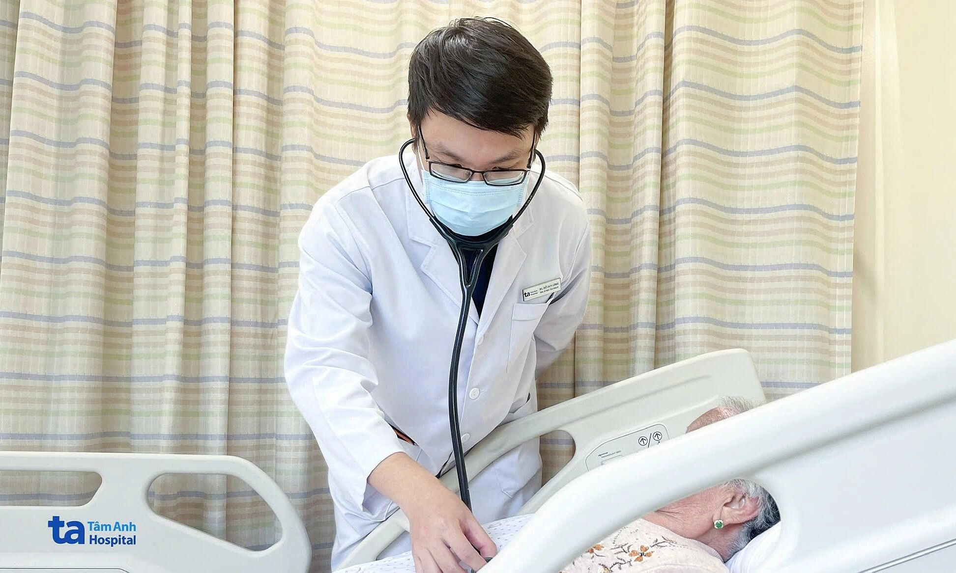 Eye exam reveals blocked leg artery