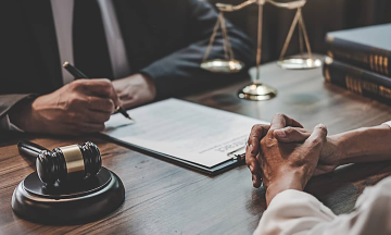 The boundary of 'protecting justice' and attorney-client confidentiality privilege