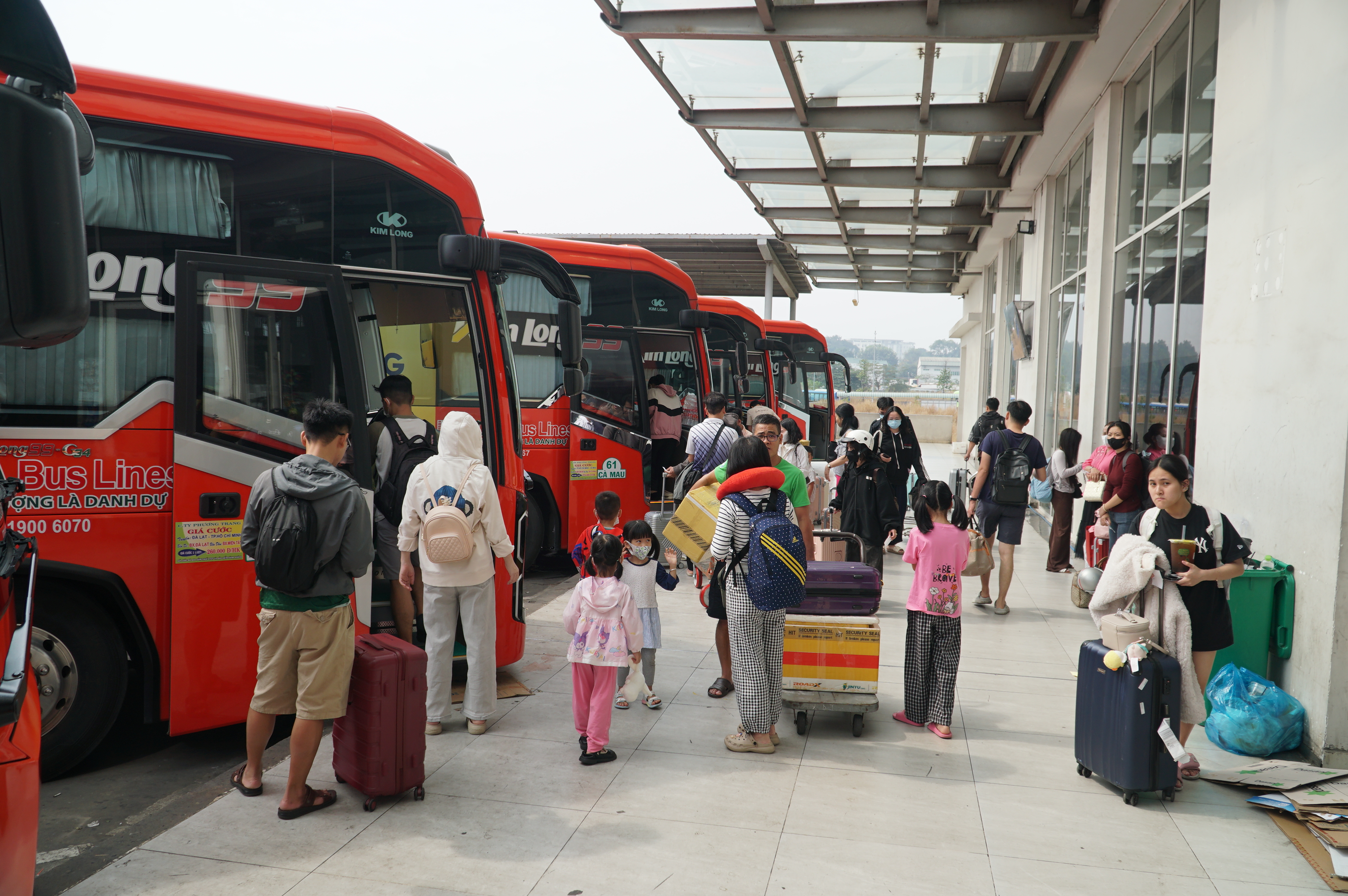 Bus operators cautious about increasing services ahead of holiday peak