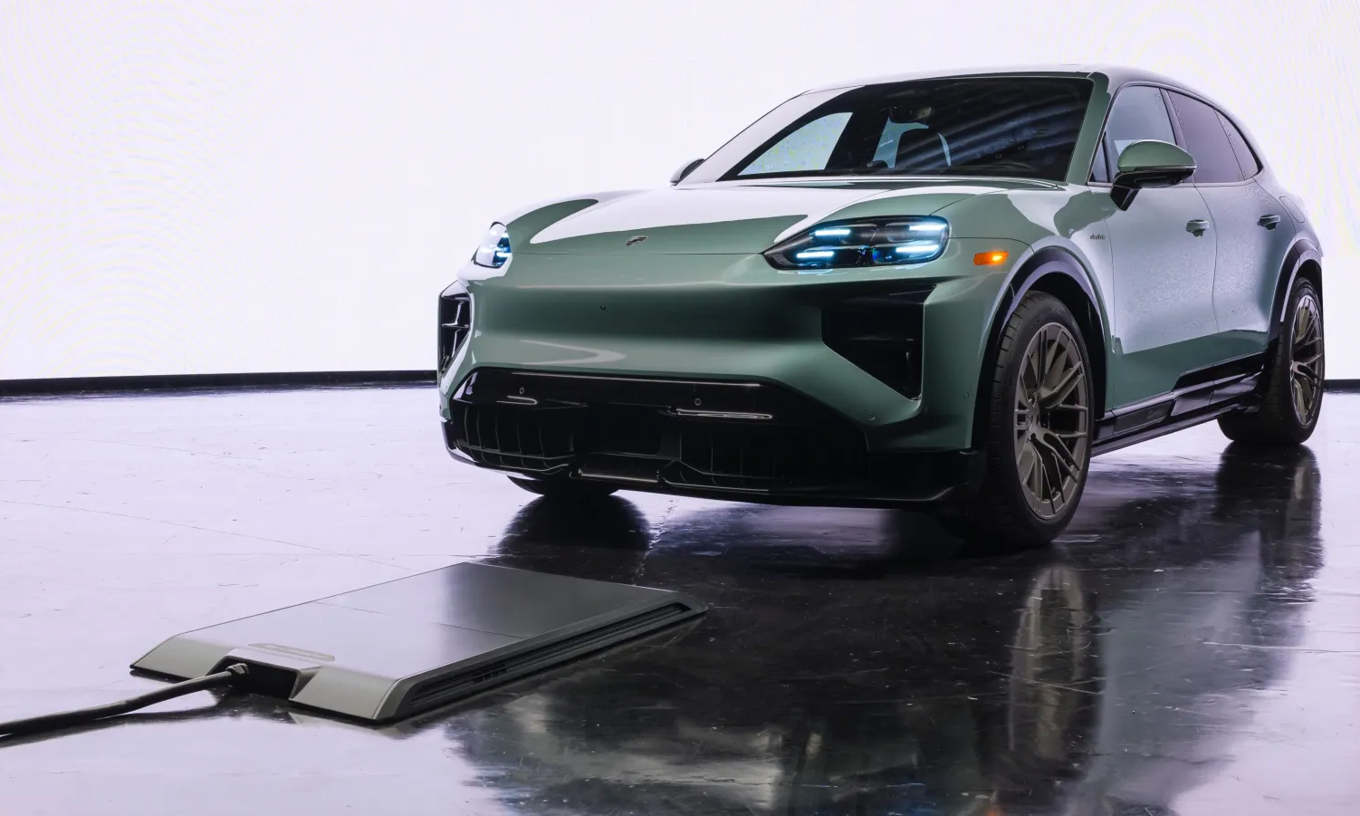 Porsche's $6,400 wireless car charger