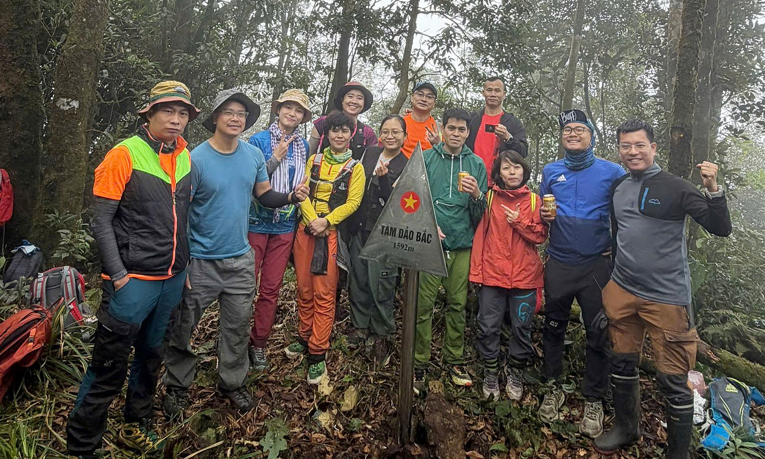Conquering Tam Dao Bac peak: "Not for beginners"