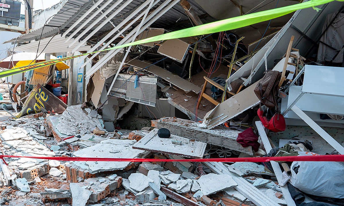Demolition work collapses bakery, damages residential homes