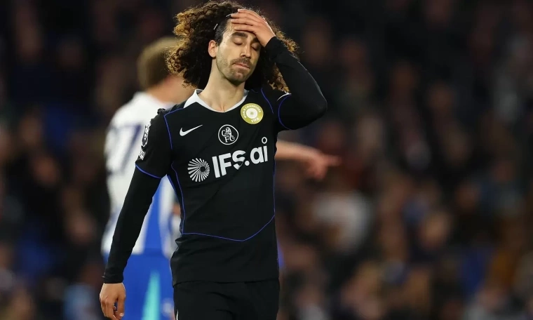 Barber leaks Chelsea's confidential information