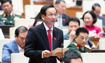 Proposal for electric vehicle manufacturers to recall batteries for recycling