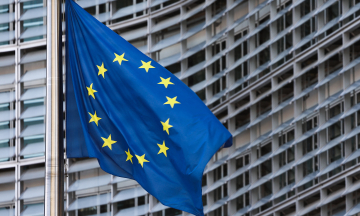 EU 'unlocks' over 100 billion USD loan for Ukraine